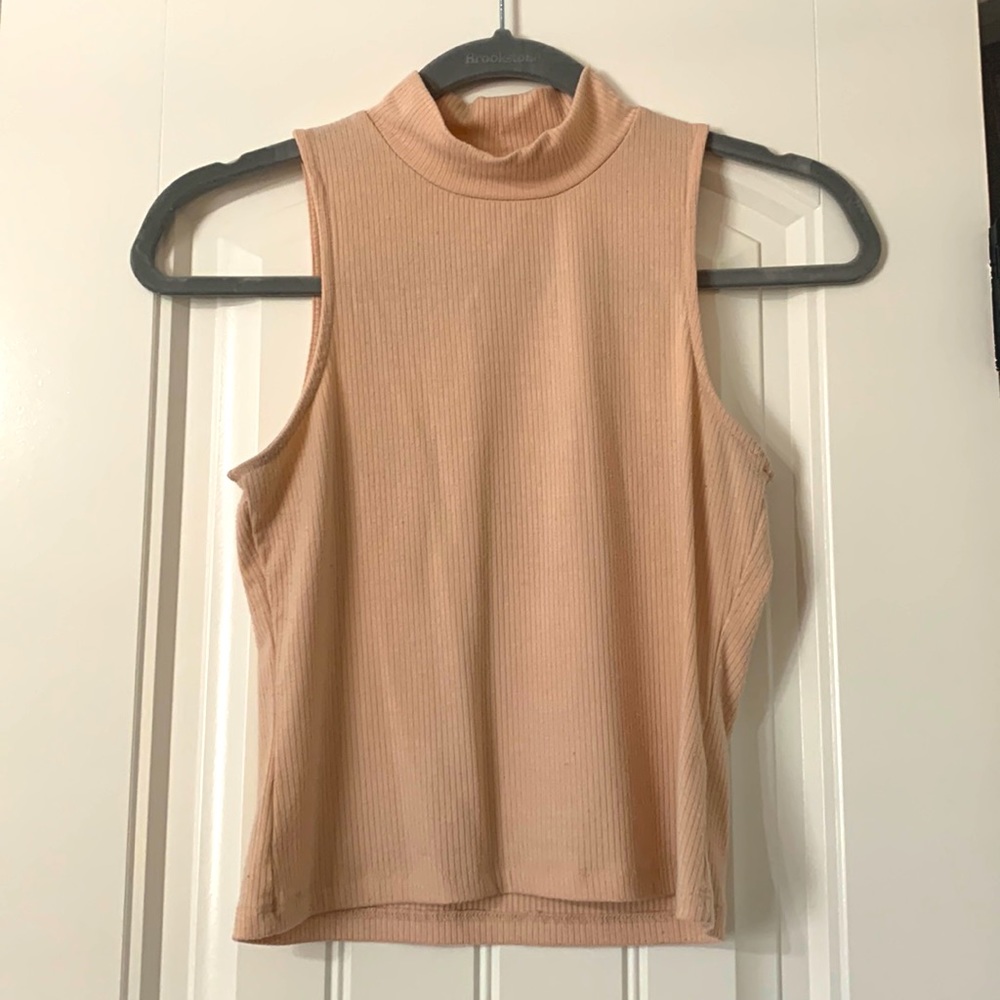 THE CUTEST Aeropostale Ribbed Mock Neck Halter Top!